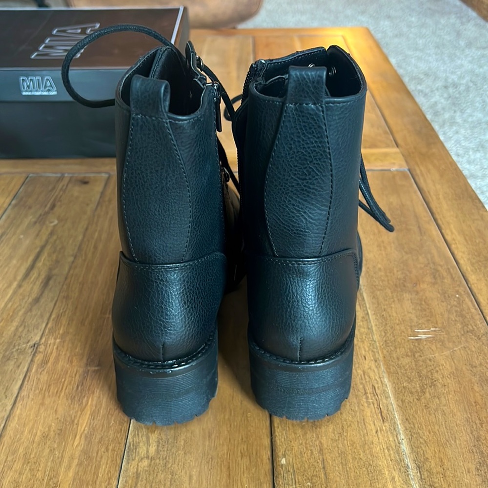 New MIA black combat boots - Picture 5 of 6